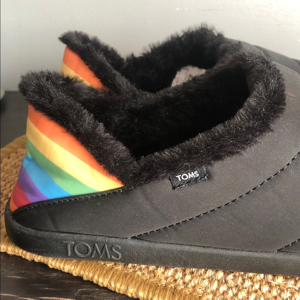 Toms Unity Slippers - Picture 4 of 6